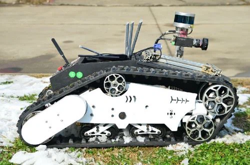 Robot de patrouille de surveillance